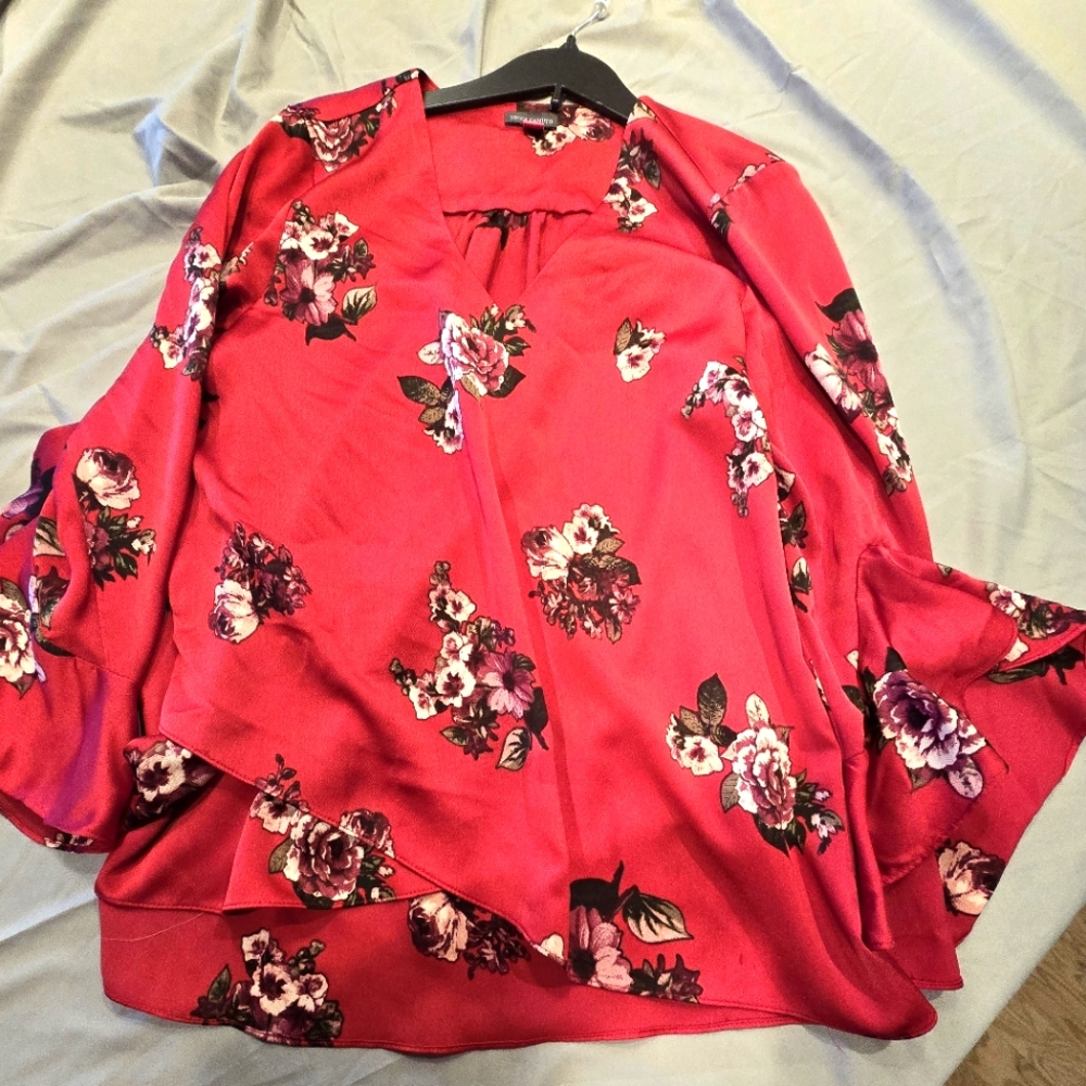 Vince Camuto Large Red Floral Shirt